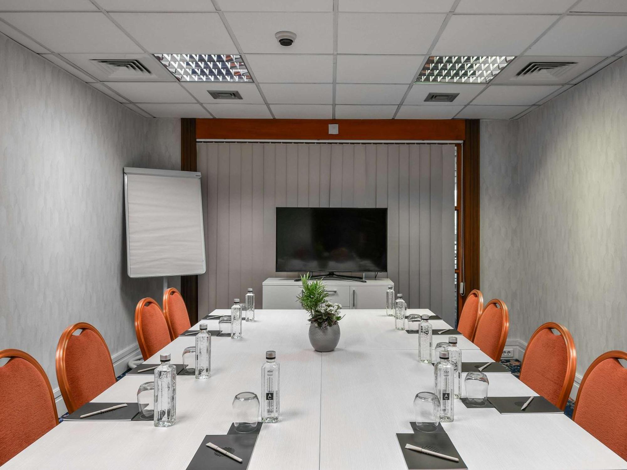 Pullman Bucharest World Trade Center Hotel Luaran gambar